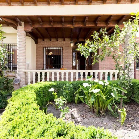 Casa Rosa Del Romeral Niguelas
