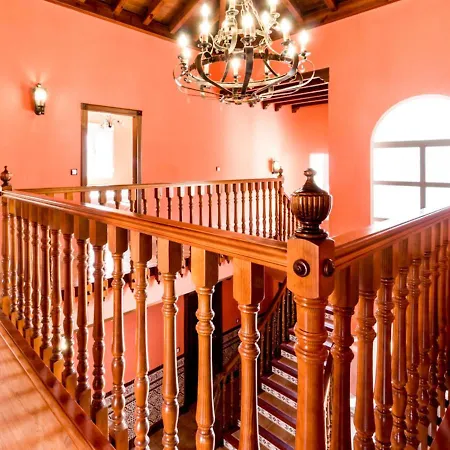 Casa Rosa Del Romeral *